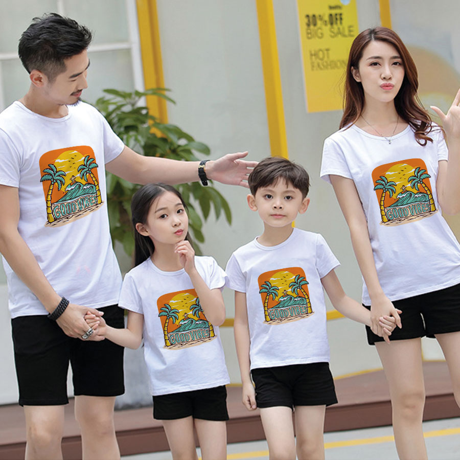 Đồng phục gia đình hè 2025