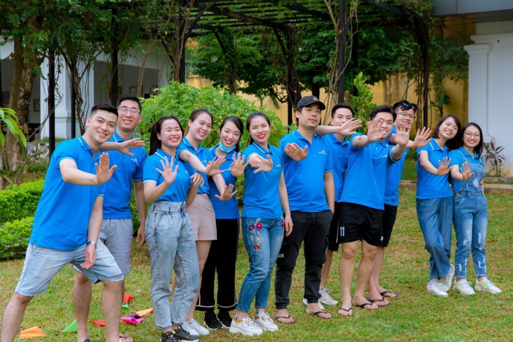 In áo thun teambuilding 2025