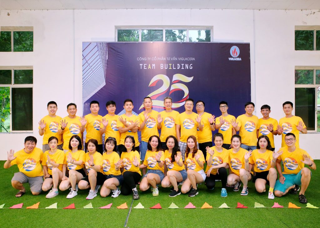 Áo thun teambuilding 2025