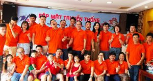 Khách hàng in áo lấy ngay