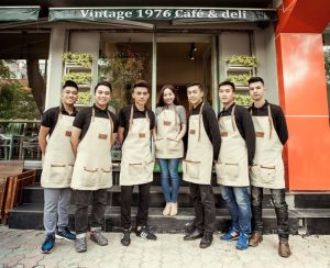 thiết kế đồng phục quán cafe