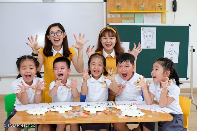 đồng phục học sinh mầm non