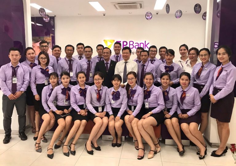 Đồng phục nhân viên ngân hàng