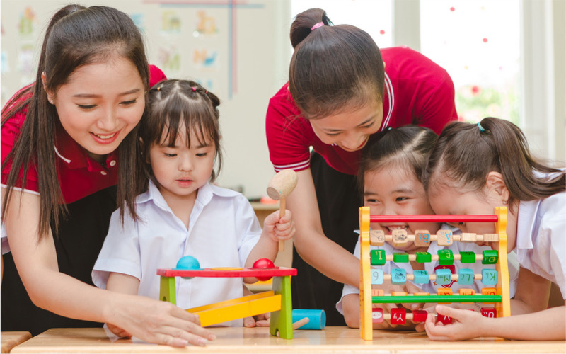 Áo thun giáo viên mầm non