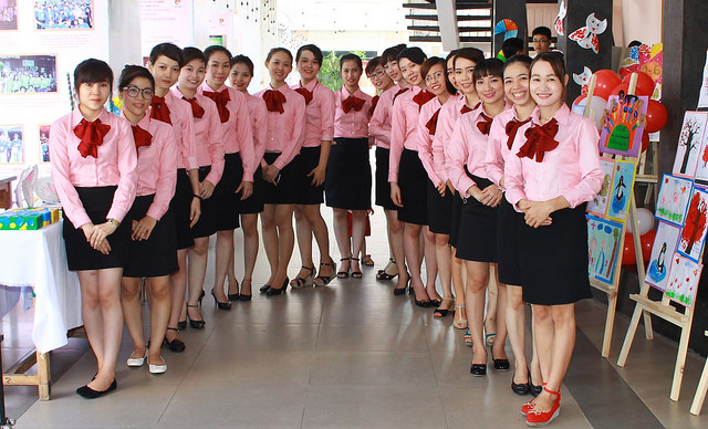 Sơ mi kết hợp chân váy