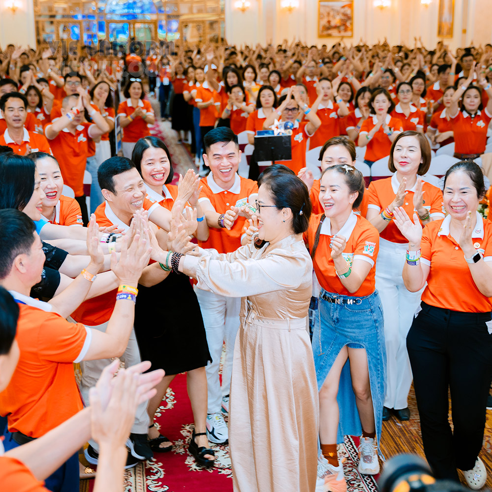 Áo thun doanh nghiệp lấy ngay