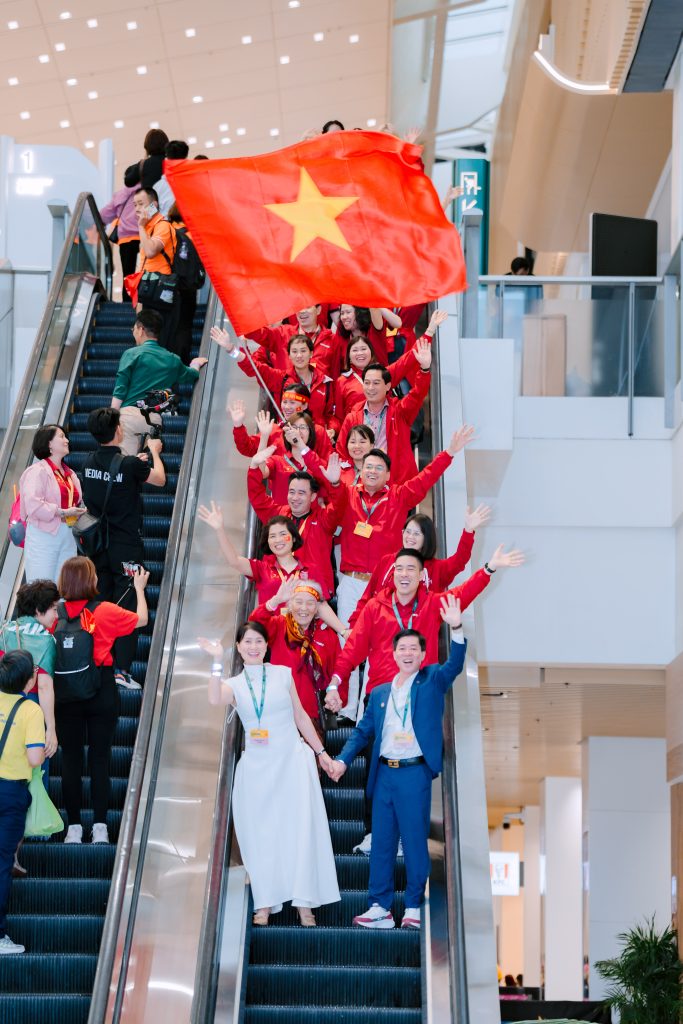 Áo gió sự kiện 2025