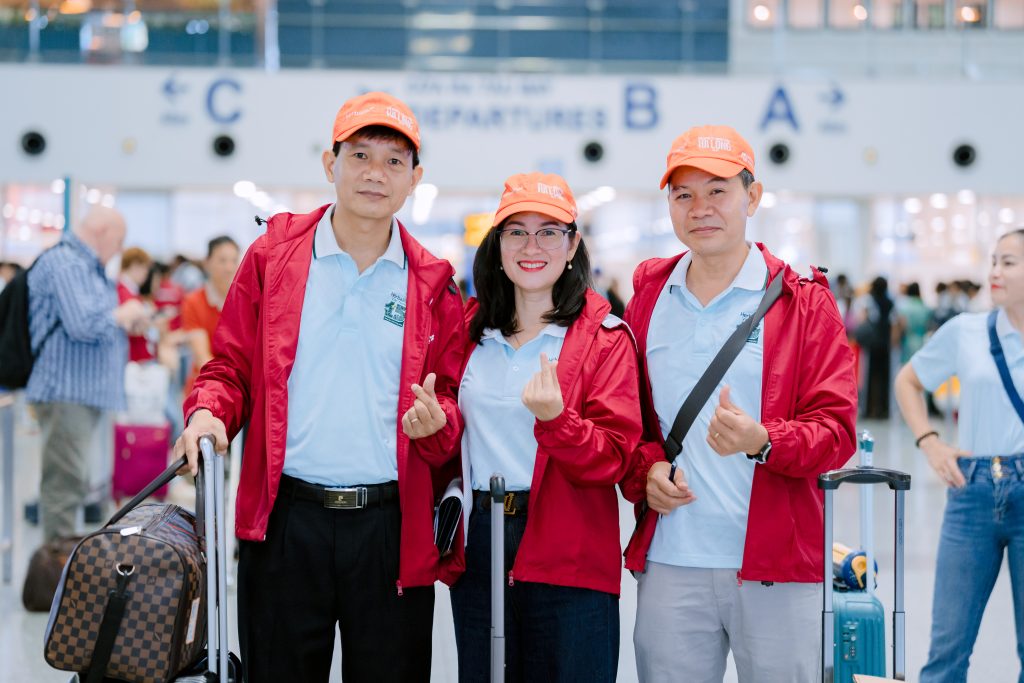 Áo khoác doanh nghiệp 2025