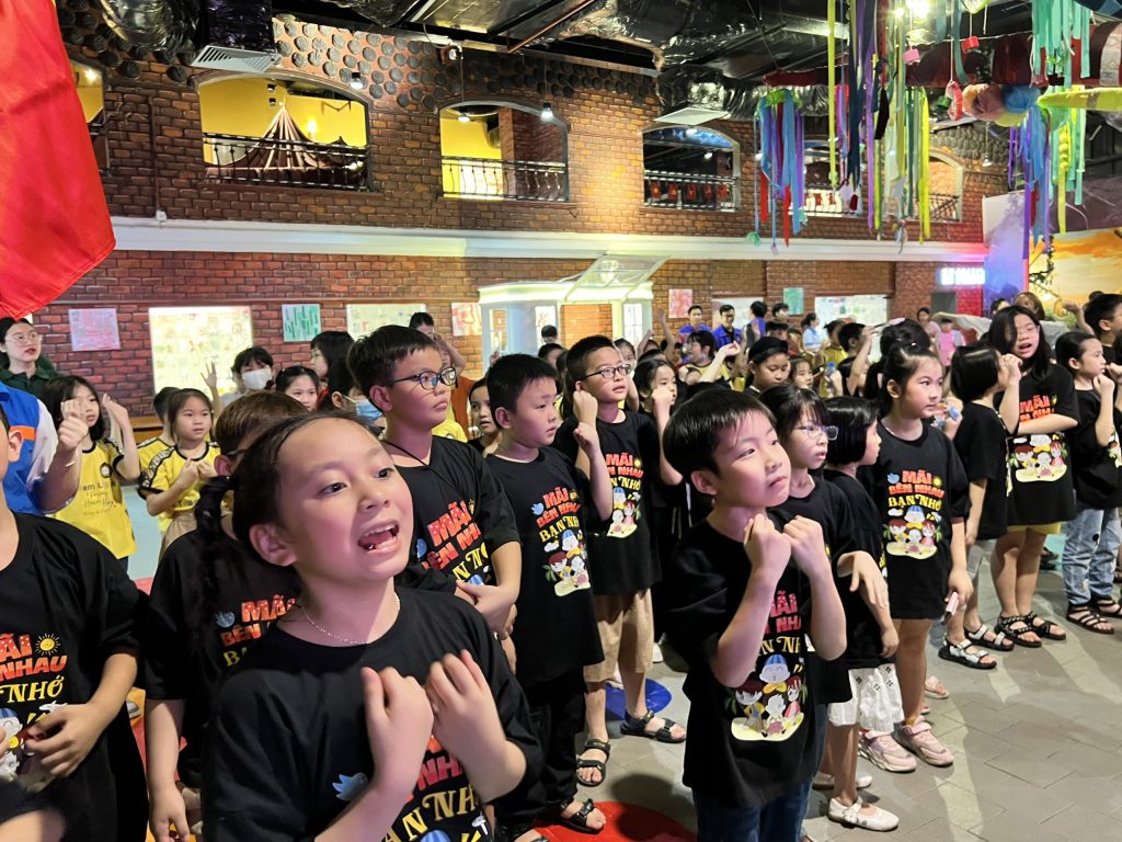 Áo thun nhóm, lớp 2025