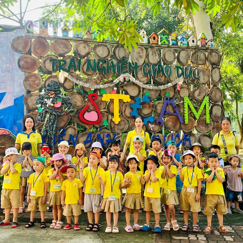 Đồng phục mầm non năm học mới