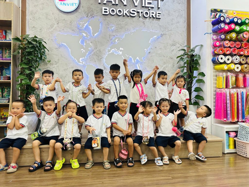 Áo thun mầm non 2025